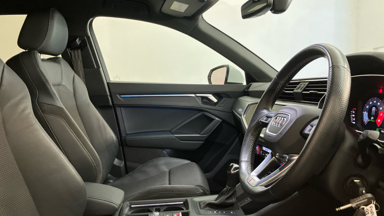 Audi Q3 35 TFSI S Line 5dr S Tronic Petrol Estate